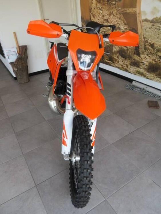 KTM 150 EXC TPI (2023) (3)