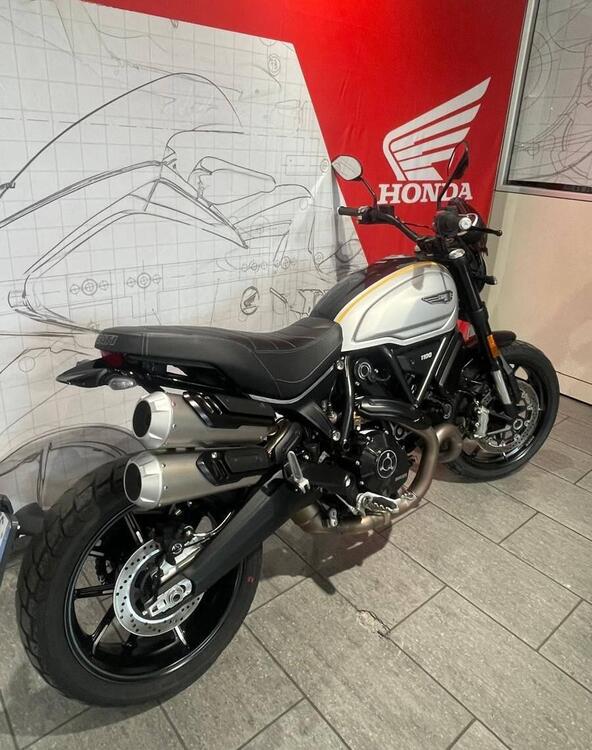 Ducati Scrambler 1100 Sport Pro (2020 - 25) (2)