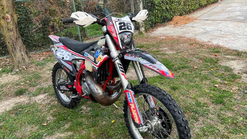 GASGAS EC 300 (2022) (3)