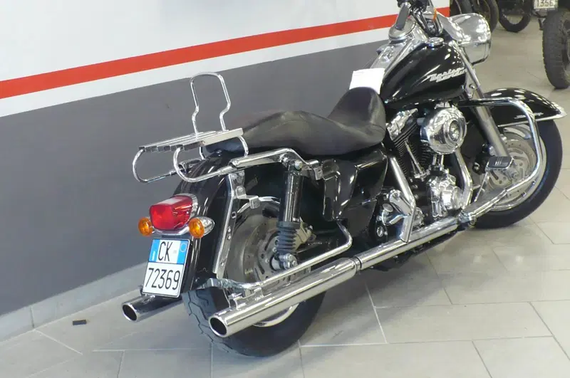 Harley-Davidson 1450 Road King Custom (2002 - 04) - FLHRSI (6)