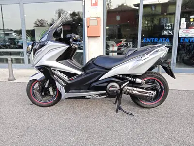 Kymco AK 550 (2017 - 19) usata
