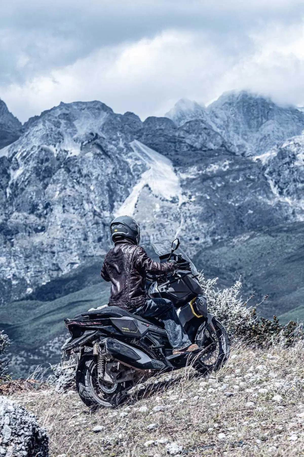 A EICMA 2025 arriva il Voge SR450X! Motore bicilindrico e cerchio anteriore da 17" [VIDEO] (8)