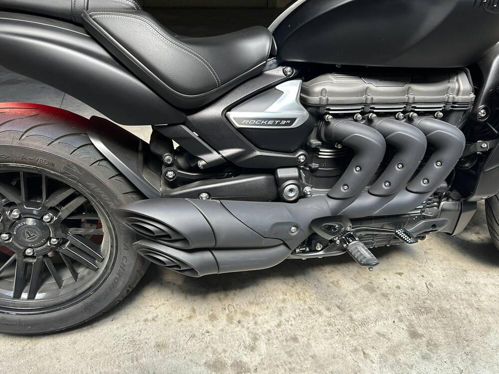 Triumph Rocket 3 R (2021 - 24) (2)