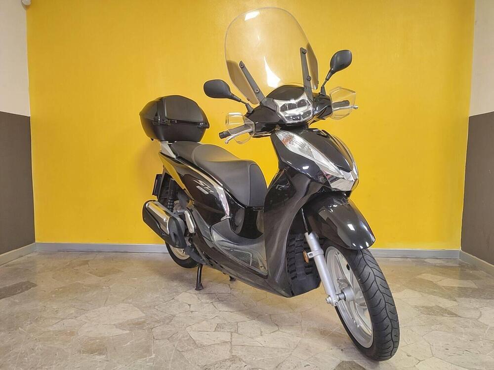 Honda SH 300 i ABS (2016 - 20) (2)