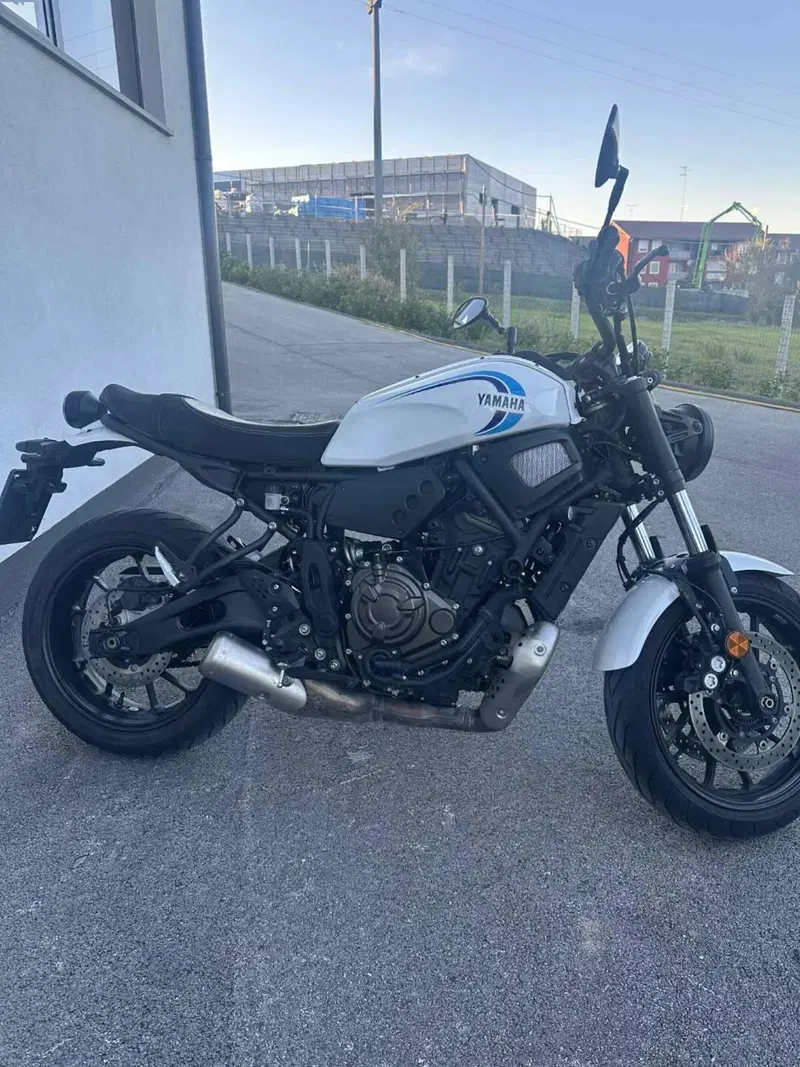 Yamaha XSR 700 (2022 - 26) (3)