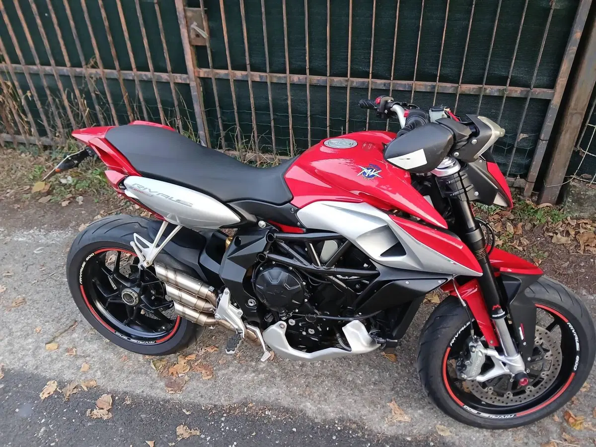 MV Agusta Rivale 800 EAS ABS (2013 -17) (5)