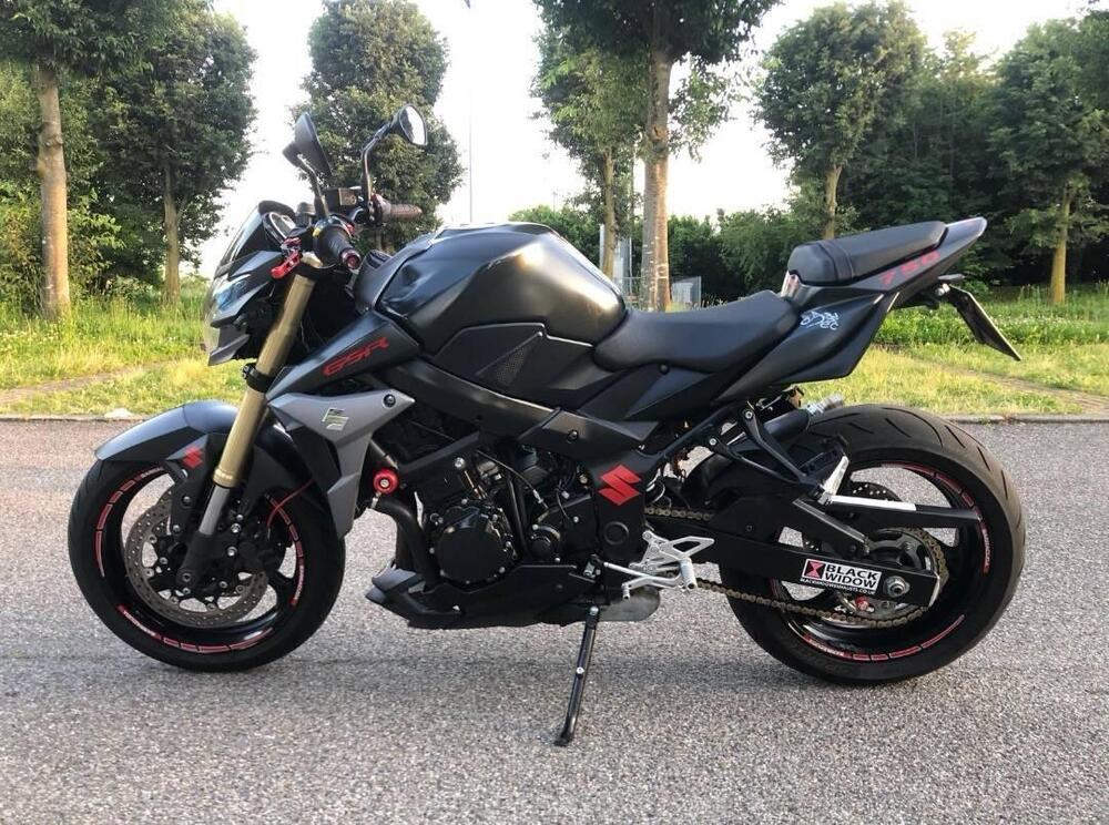 Suzuki GSR 750 Mat Black L.E. (2013 - 14) (2)
