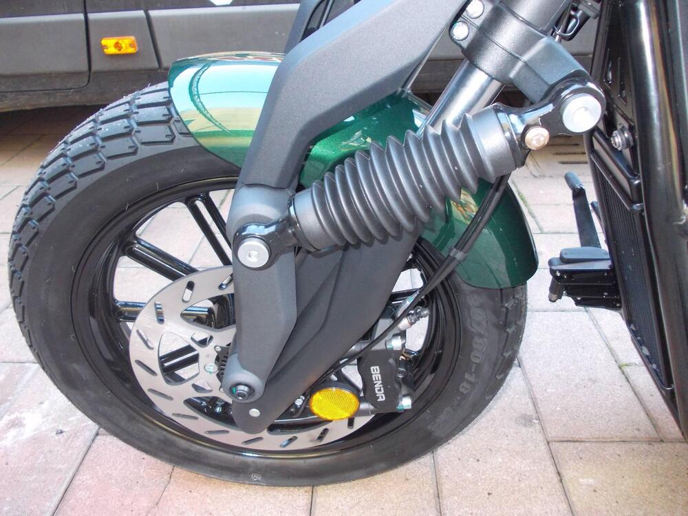 Benda Motorcycles Napoleon Bob 250 (2025) (4)