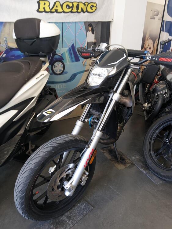 Aprilia SX 50 (2006 - 17) (2)