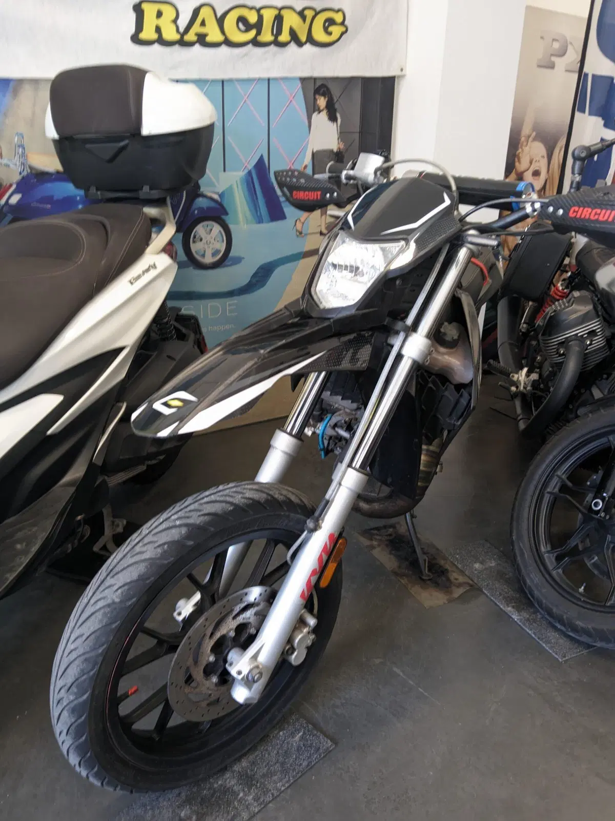 Aprilia SX 50 (2006 - 17) (2)