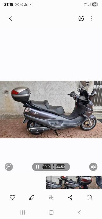 Piaggio X9 500 Evolution (3)