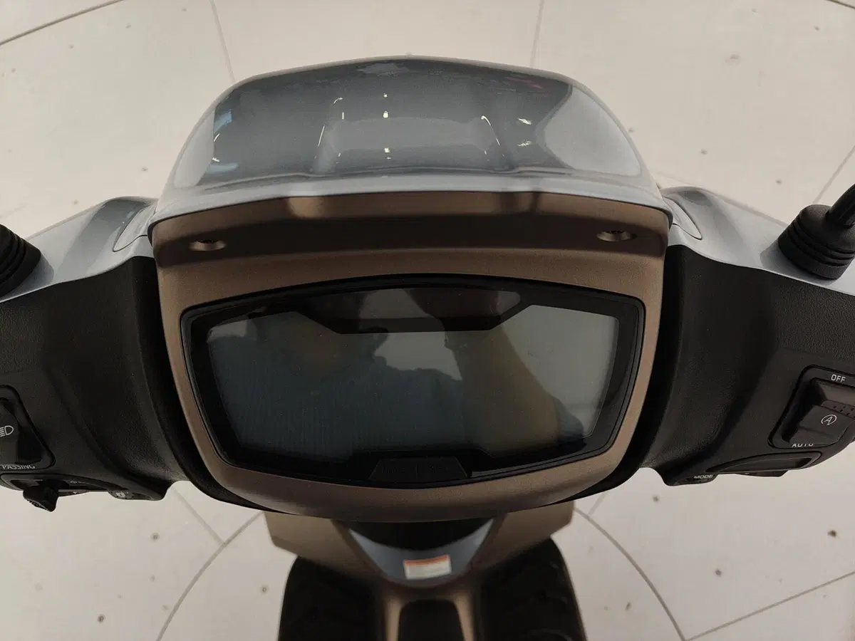Piaggio 1 Active (2022 - 26) (9)