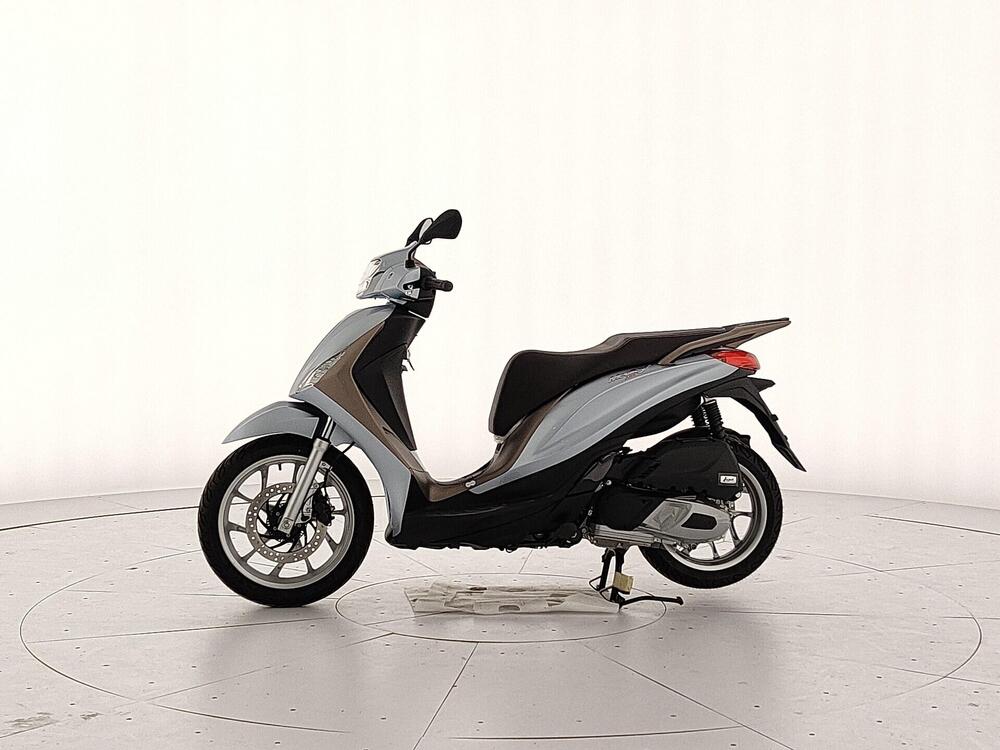 Piaggio 1 Active (2022 - 25) (2)
