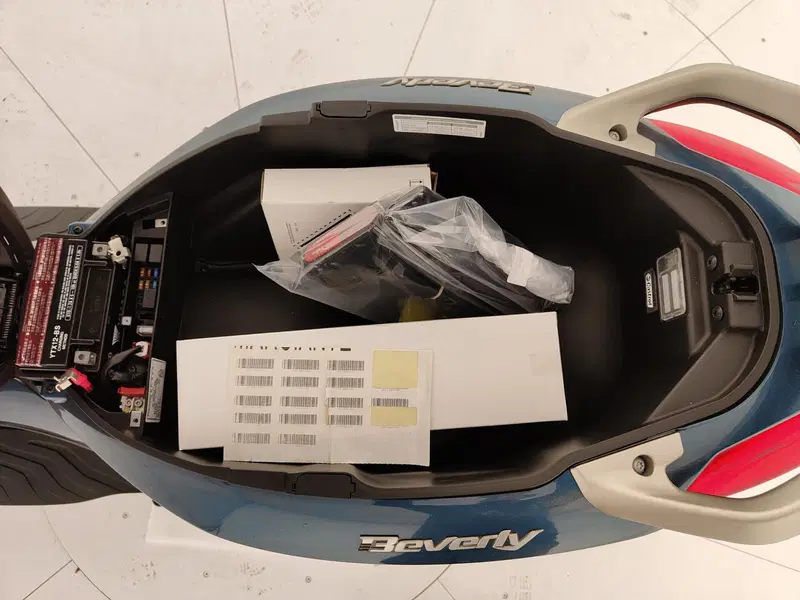 Piaggio 1 Active (2022 - 26) (11)