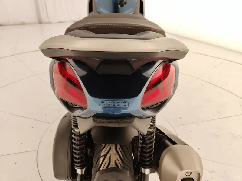 Piaggio 1 Active (2022 - 26) (12)