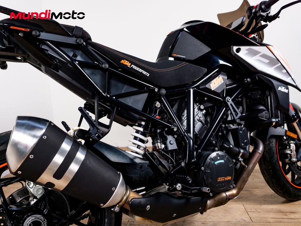 KTM 1290 Super Duke R ABS (2014 - 16) (4)