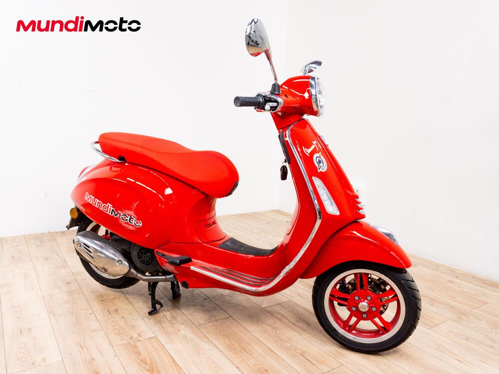 Vespa Primavera 125 RED (2025) (2)