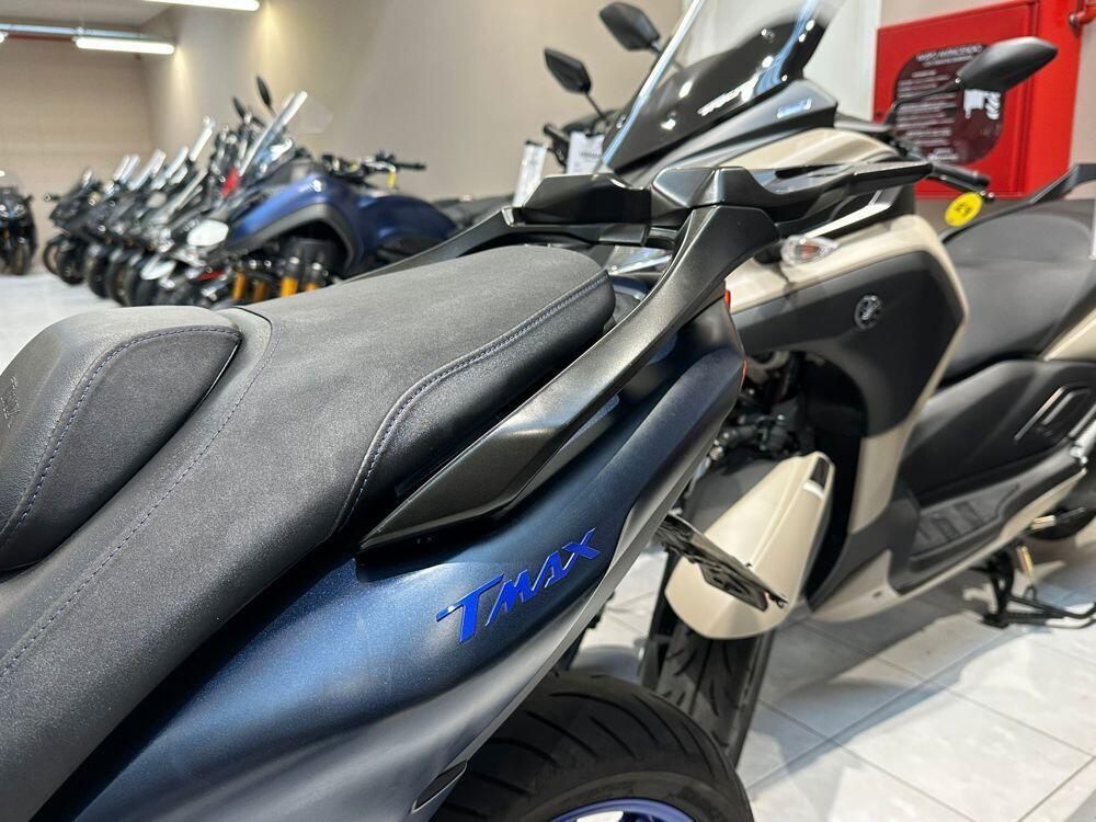 Yamaha T-Max 560 (2022 - 24) (4)