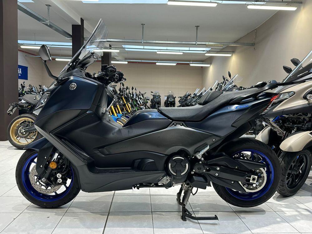 Yamaha T-Max 560 (2022 - 24) (2)