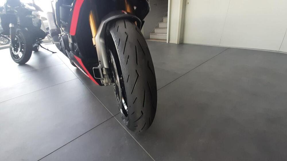 Aprilia Tuono V4 Factory SE-09 SBK (2024) (5)