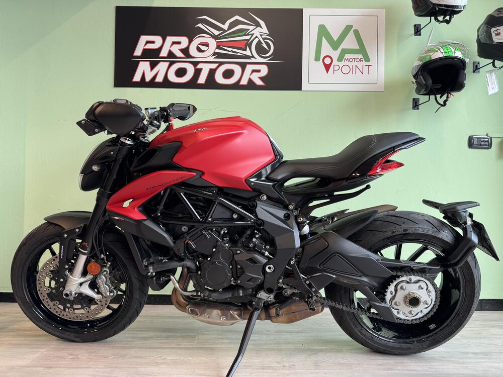 MV Agusta Dragster 800 Rosso (2021 - 23) (2)