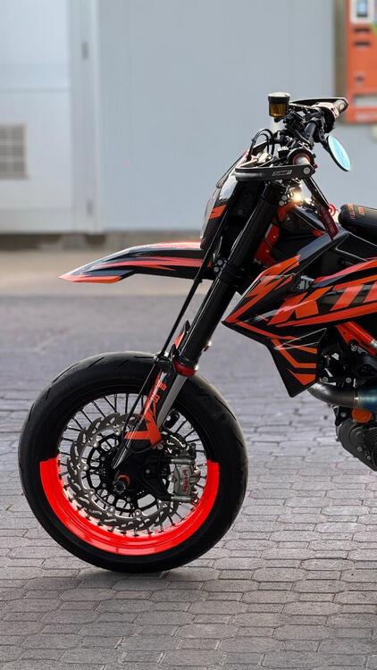 KTM 690 SMC R (2019 - 20) (5)