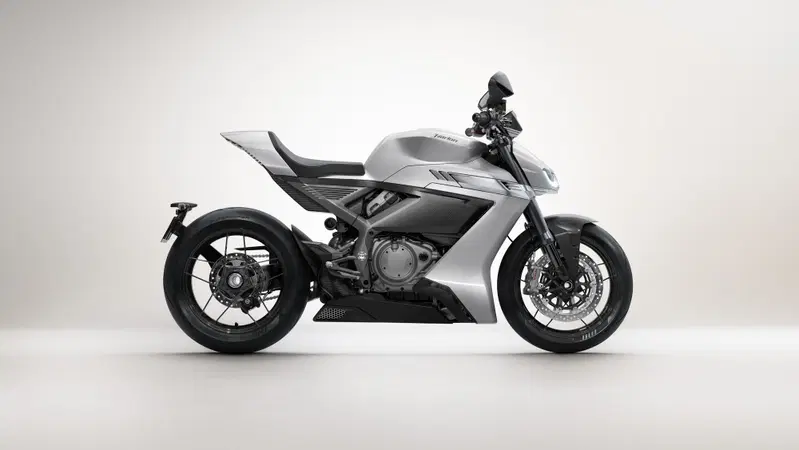 EICMA 2025: Norton Manx: una Hypernaked stilosa da 206 cavalli! [VIDEO &amp; GALLERY]