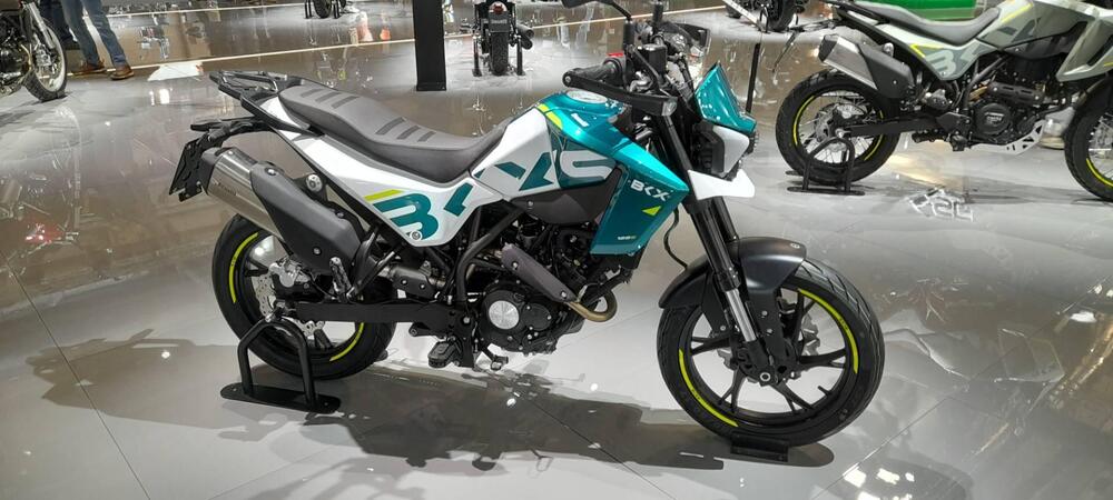 Benelli BKX 125 S (2025) (2)