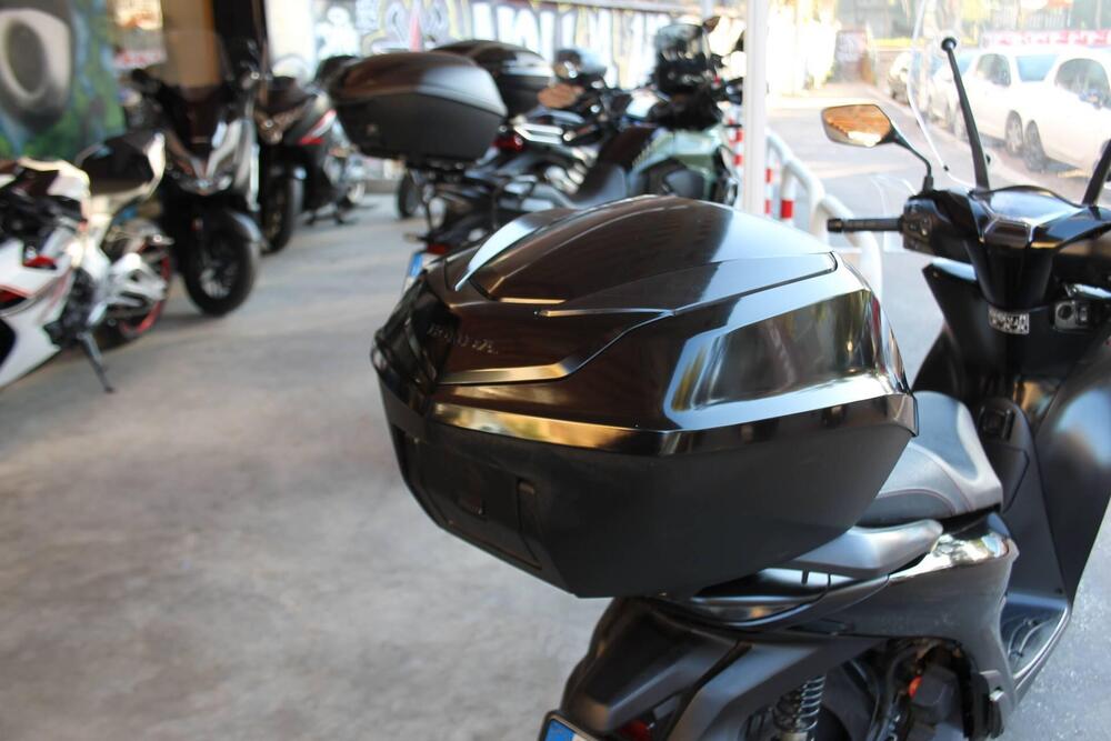 Honda SH 150i Sport (2024 - 25) (4)