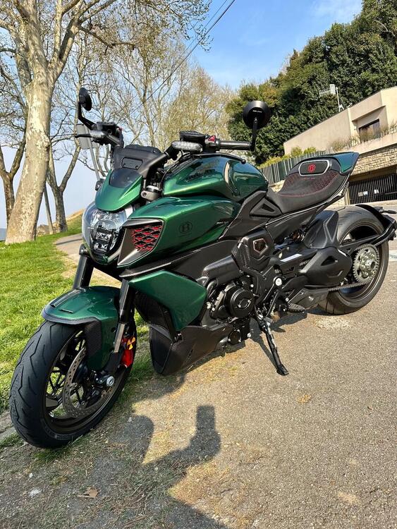 Ducati Diavel for Bentley (2024)