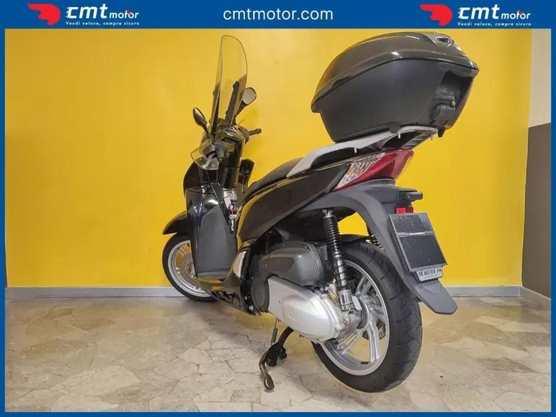 Honda SH 300 i ABS (2016 - 20) (4)