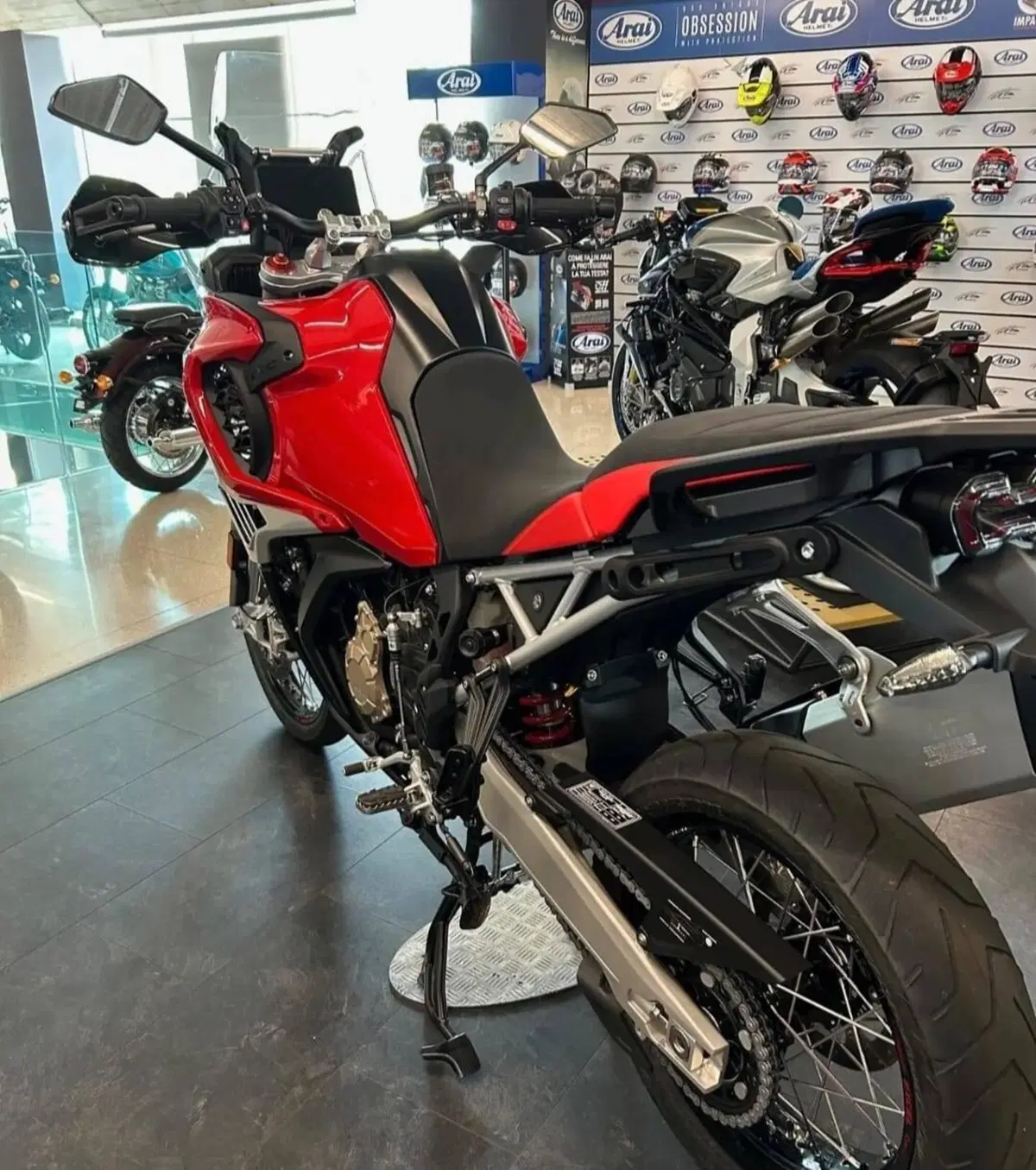 MV Agusta LXP Enduro Veloce (2024 - 25) (8)