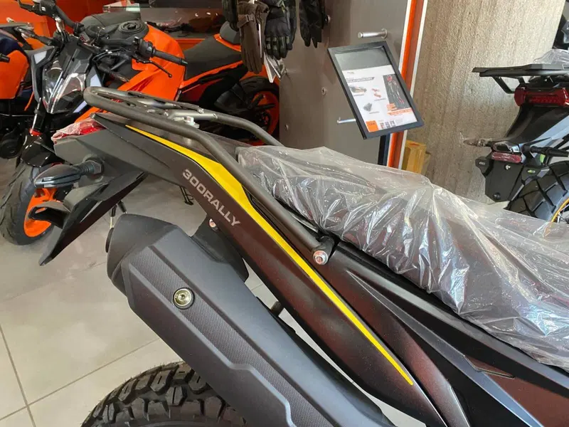 Voge Valico 300 Rally (2022 - 26) (9)