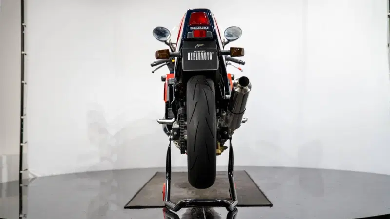 Suzuki GSX-R 1100 (9)