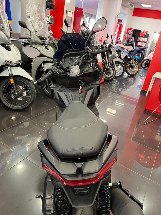 Aprilia SR GT 200 Replica (2024 - 25) (4)