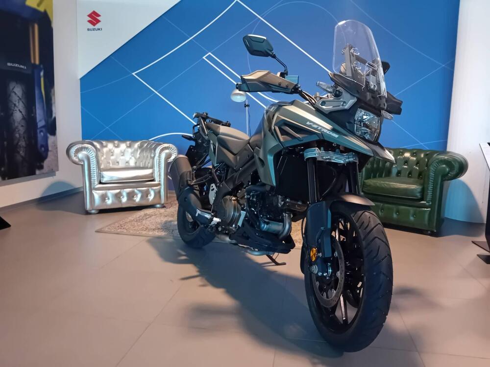 Suzuki V-Strom 1050SE (2025) (2)