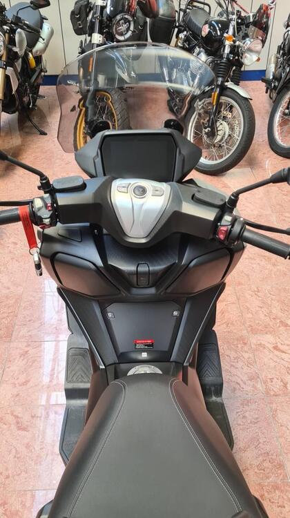 Voge Sfida SR4 MAX (2024 - 25) (2)