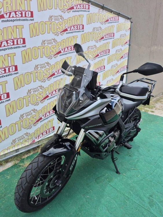 QJ Motor SRT 550 SX (2024) (3)