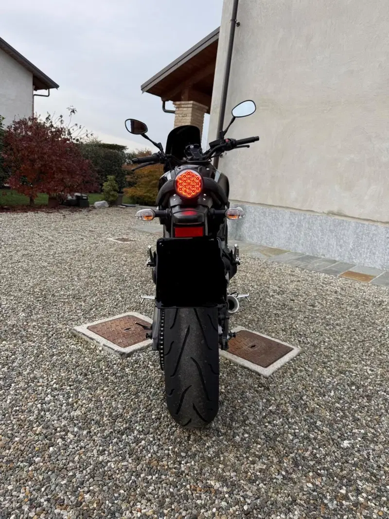 Yamaha XSR 900 80 Black (2020) (3)