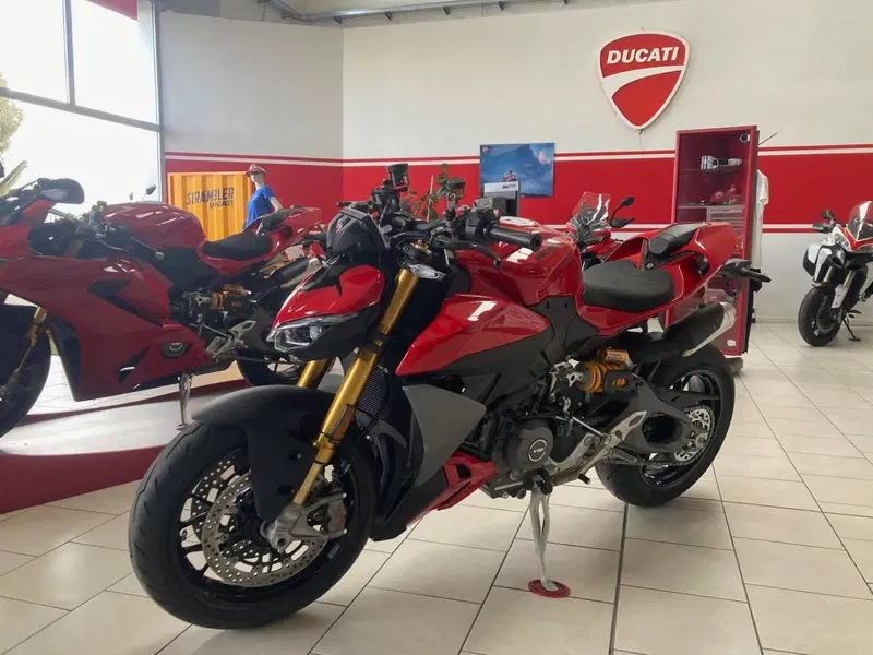 Ducati Streetfighter V2 S (2025 - 26) (2)