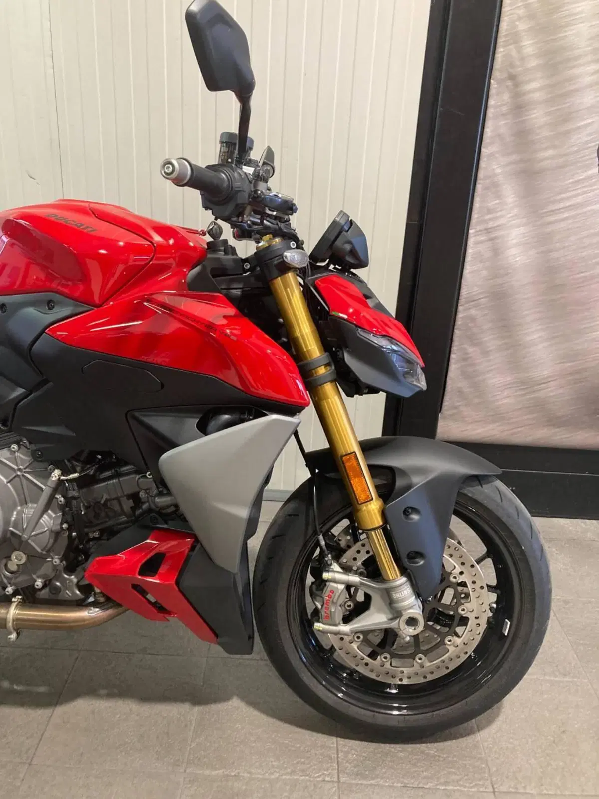 Ducati Streetfighter V2 S (2025 - 26) (2)