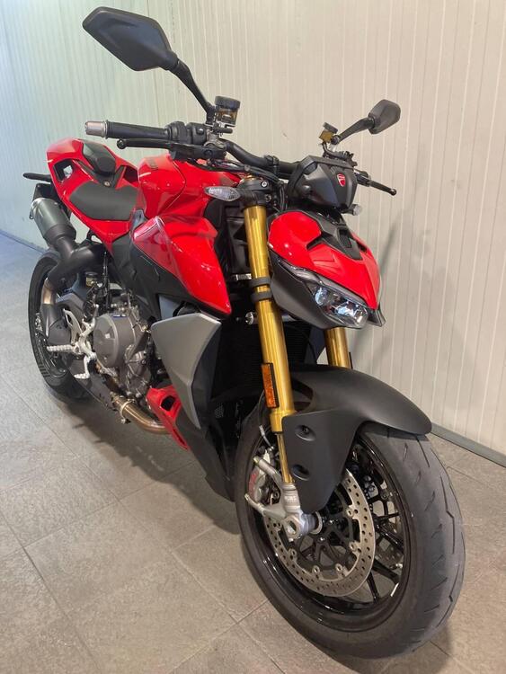 Ducati Streetfighter V2 S (2025) (4)