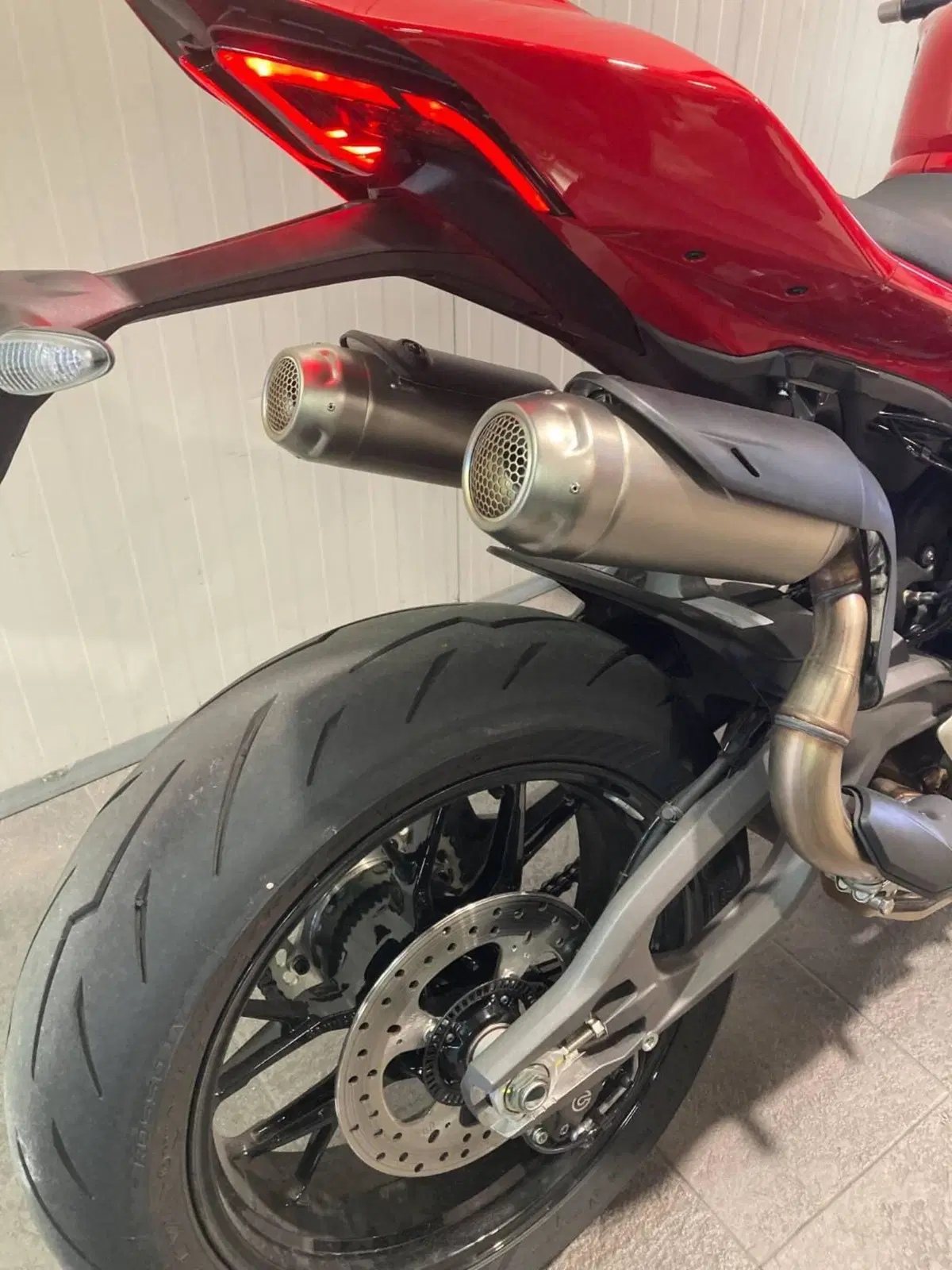 Ducati Streetfighter V2 S (2025 - 26) (8)