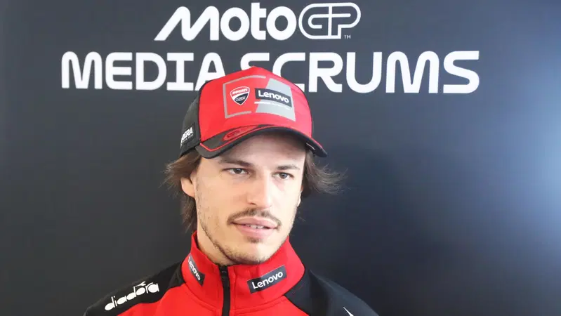 MotoGP 2025. GP di Valencia. Nicol&ograve; Bulega: "Con l'aerodinamica sorpassare &egrave; molto difficile" 