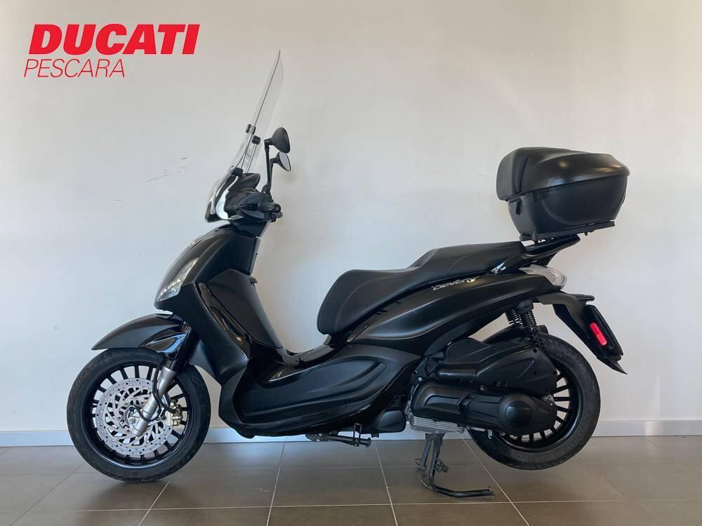 Piaggio Beverly 300 Hpe (2021) (4)