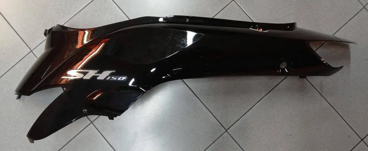 83550KPV900ZB Copertura sinistra SH Honda