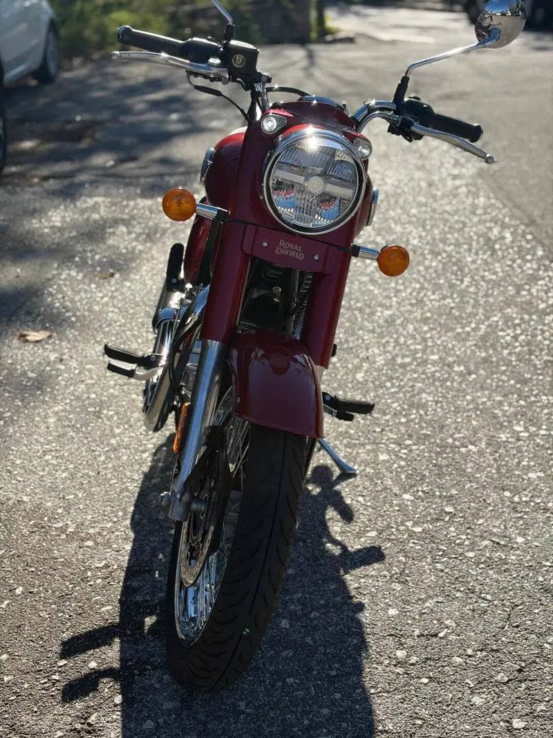 Royal Enfield Classic 350 (2021 - 26) (3)
