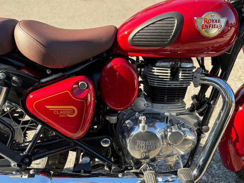 Royal Enfield Classic 350 (2021 - 26) (5)