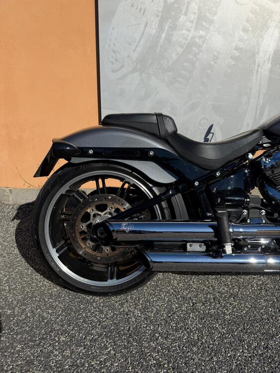 Harley-Davidson Breakout (2021 - 22) (2)