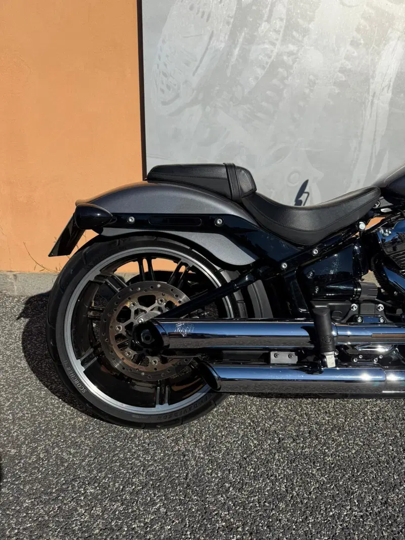 Harley-Davidson Breakout (2021 - 22) (2)